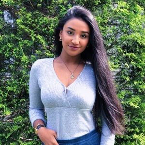 Meet your Posher, Hannah